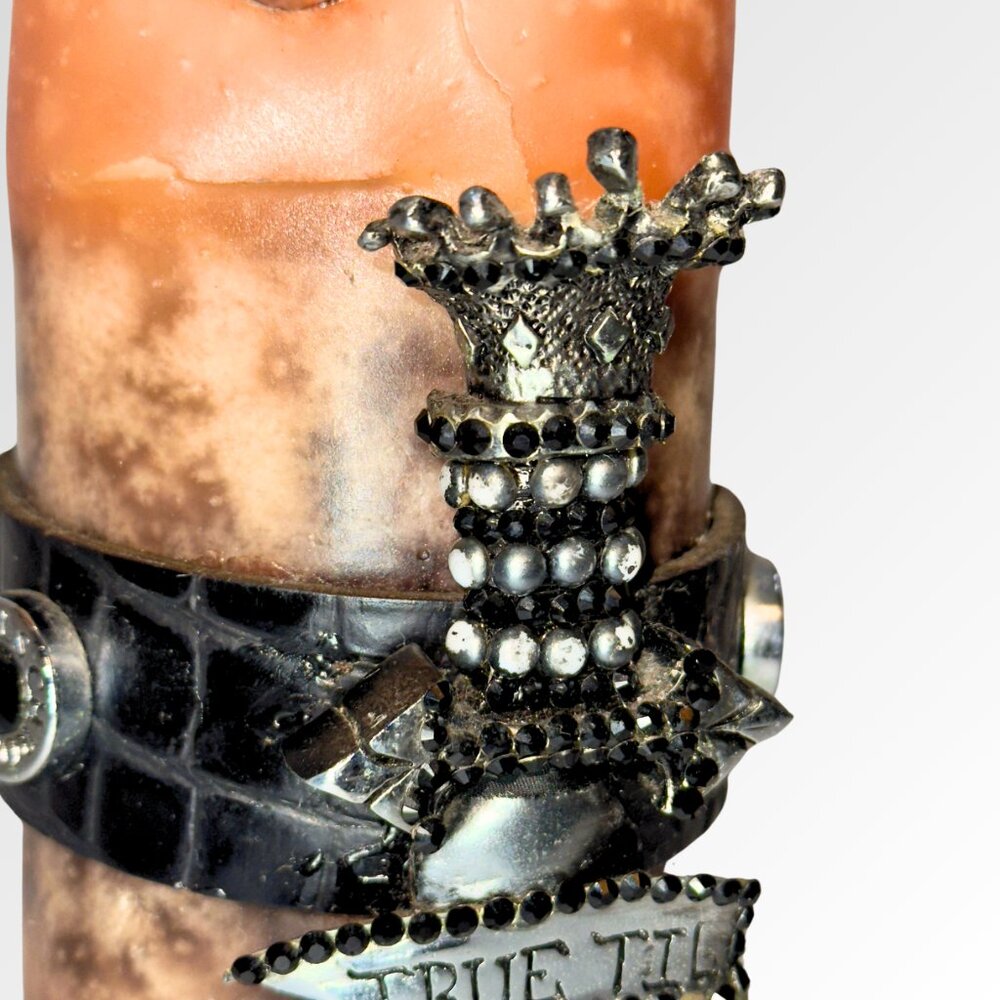 CHROME ANGELS Brown Candle with Leather and Swarovski Crystals on Chrome - Picture 8 of 16